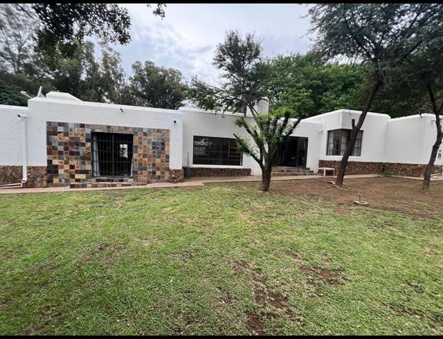 23,374M² SMALLHOLDING SOLD IN WALKER FRUIT FARMS